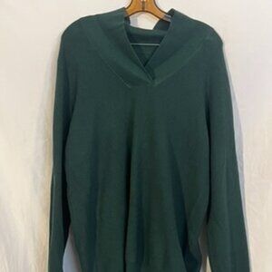 NWT Women's Green Sweater